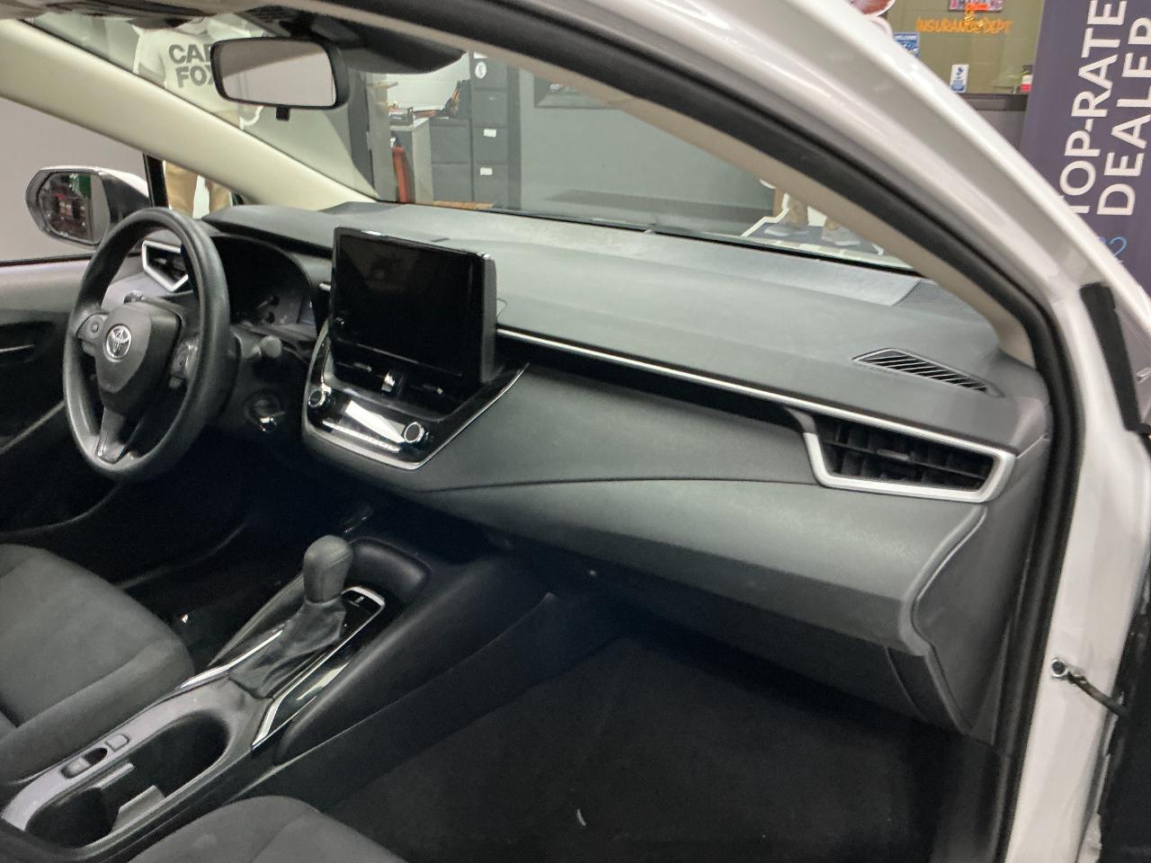 Toyota Corolla LE CVT (Natl) 2025
