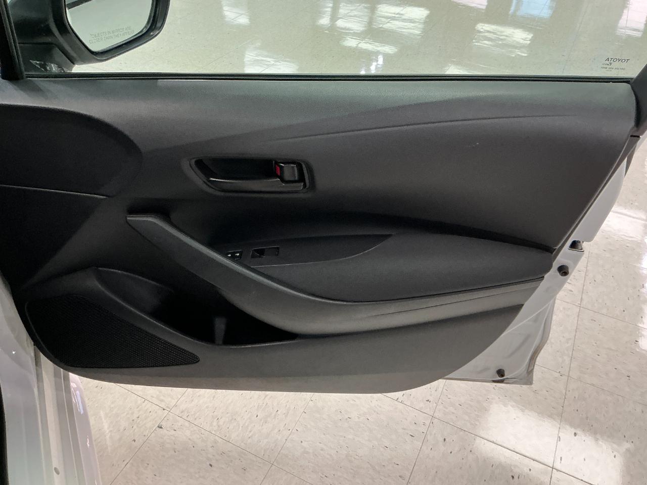 Toyota Corolla LE CVT (Natl) 2025