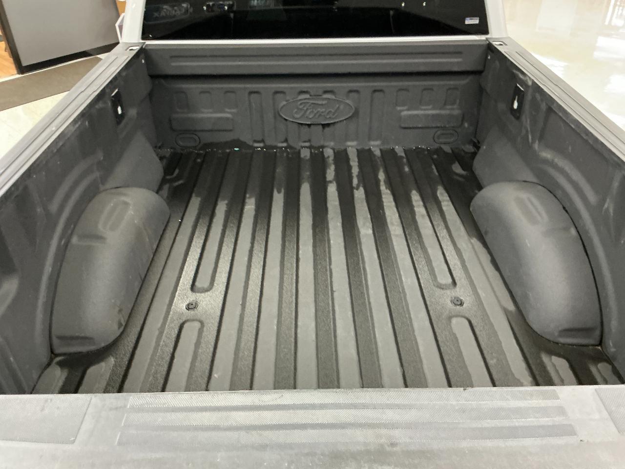 Ford F-150 XL 4WD SuperCab 6.5' Box 2022
