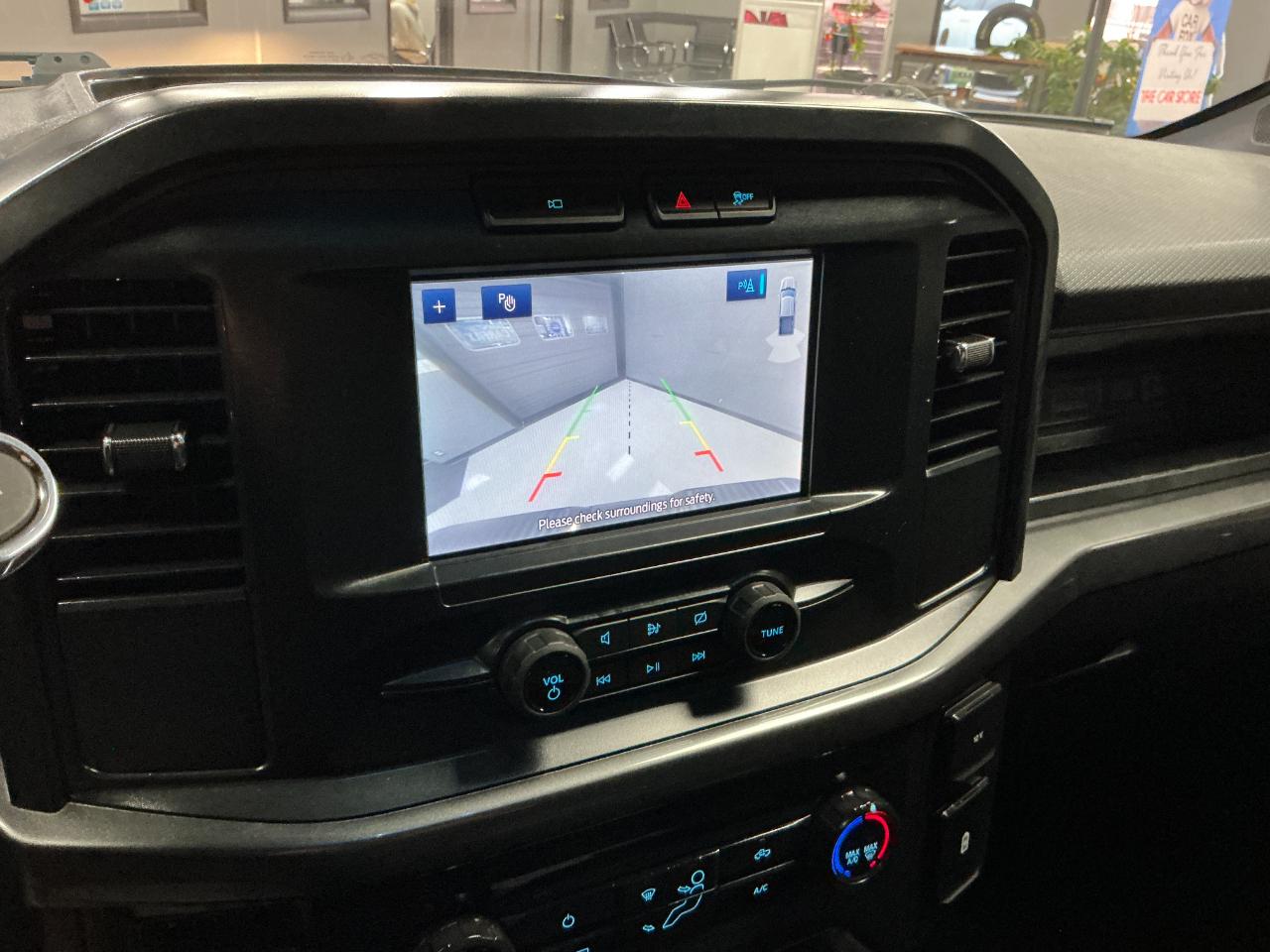 Ford F-150 XL 4WD SuperCab 6.5' Box 2022
