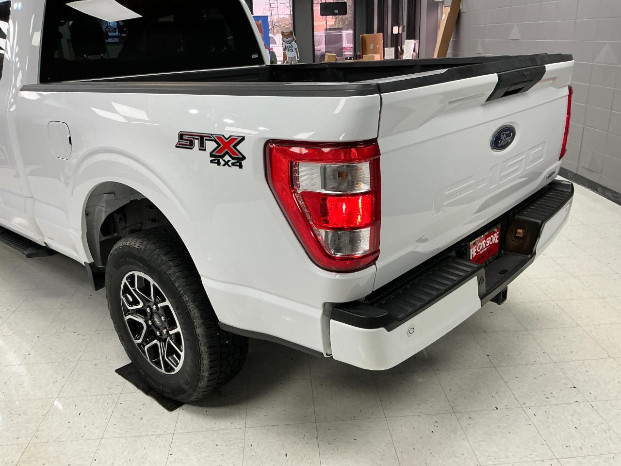 Ford F-150 XL 4WD SuperCab 6.5' Box 2022
