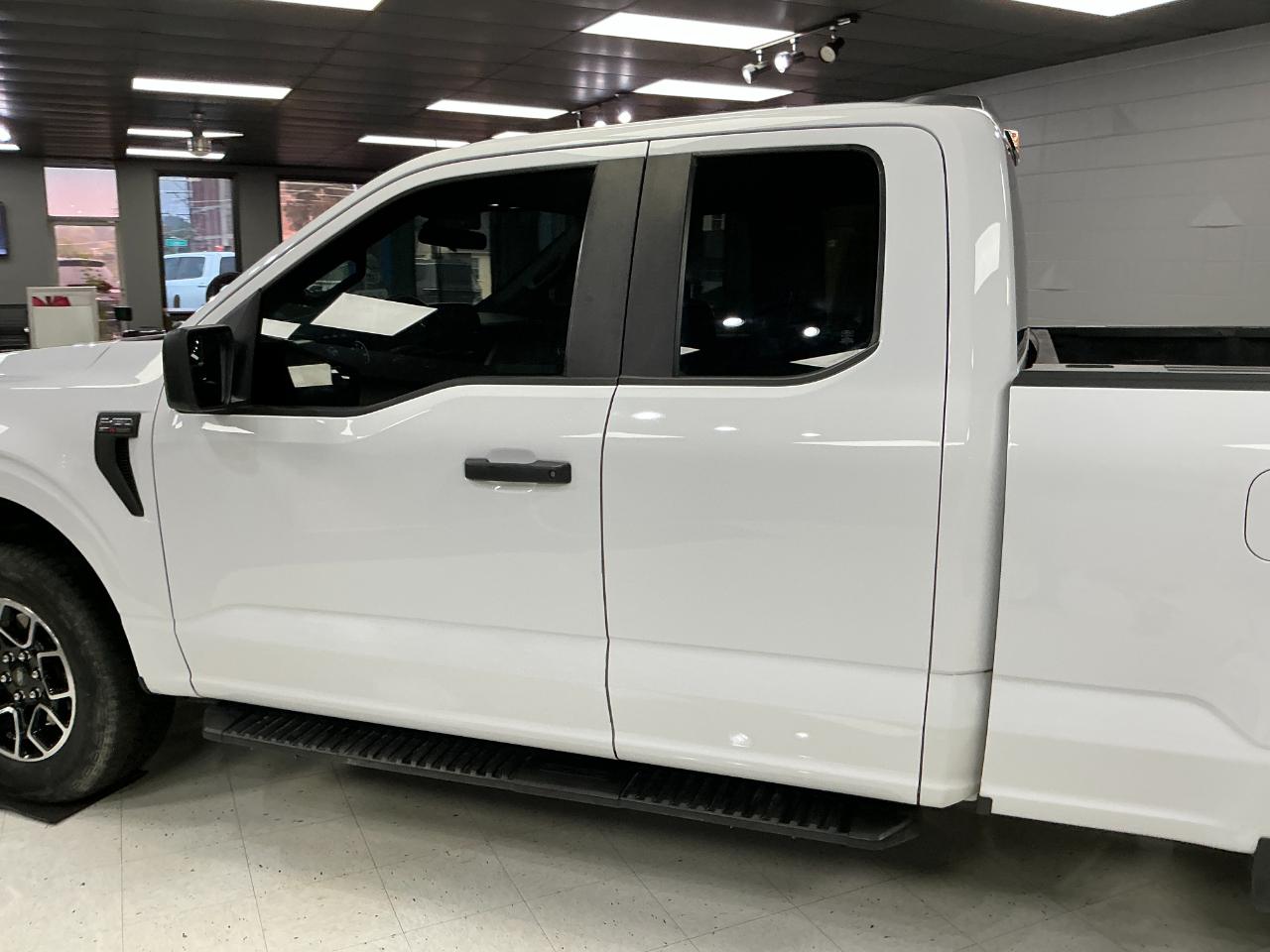 Ford F-150 XL 4WD SuperCab 6.5' Box 2022
