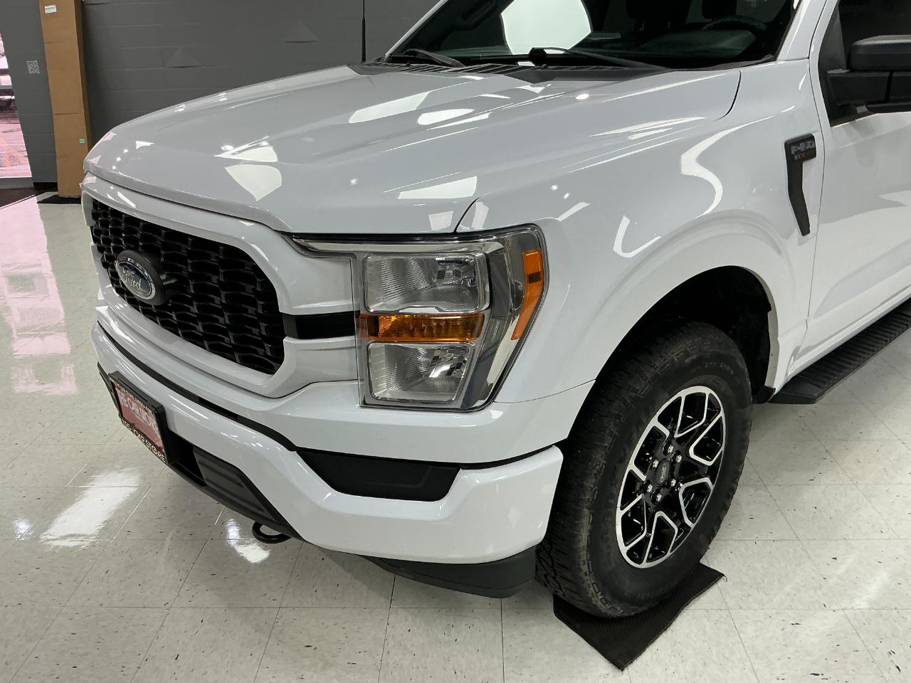 Ford F-150 XL 4WD SuperCab 6.5' Box 2022
