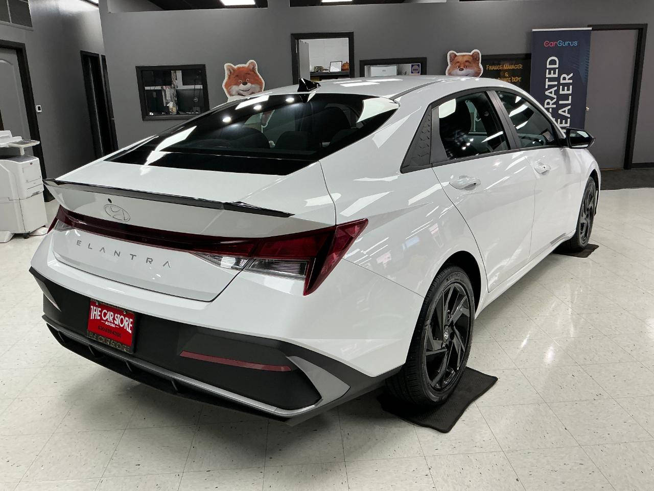 Hyundai Elantra SEL Sport Sedan 2026