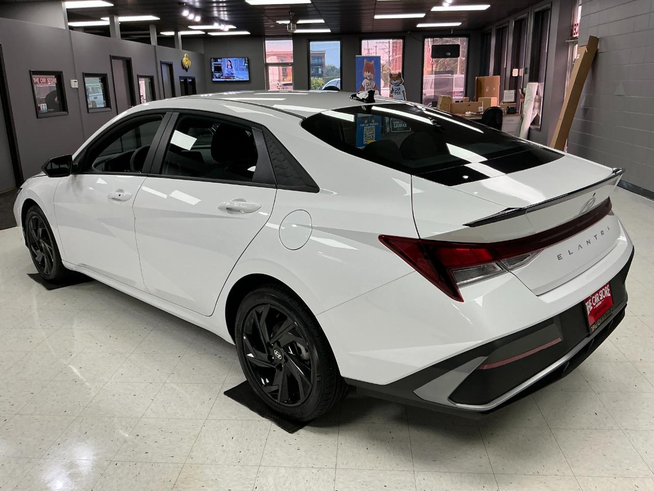Hyundai Elantra SEL Sport Sedan 2026