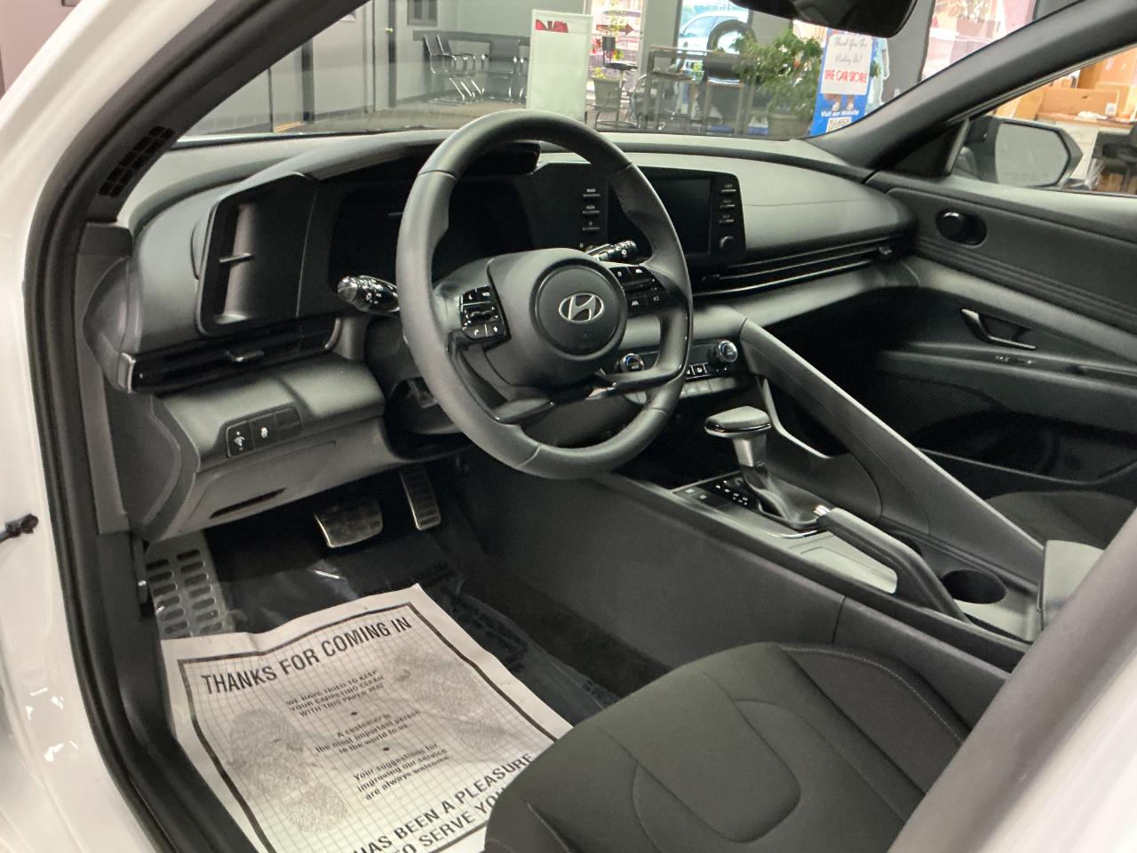 Hyundai Elantra SEL Sport Sedan 2026