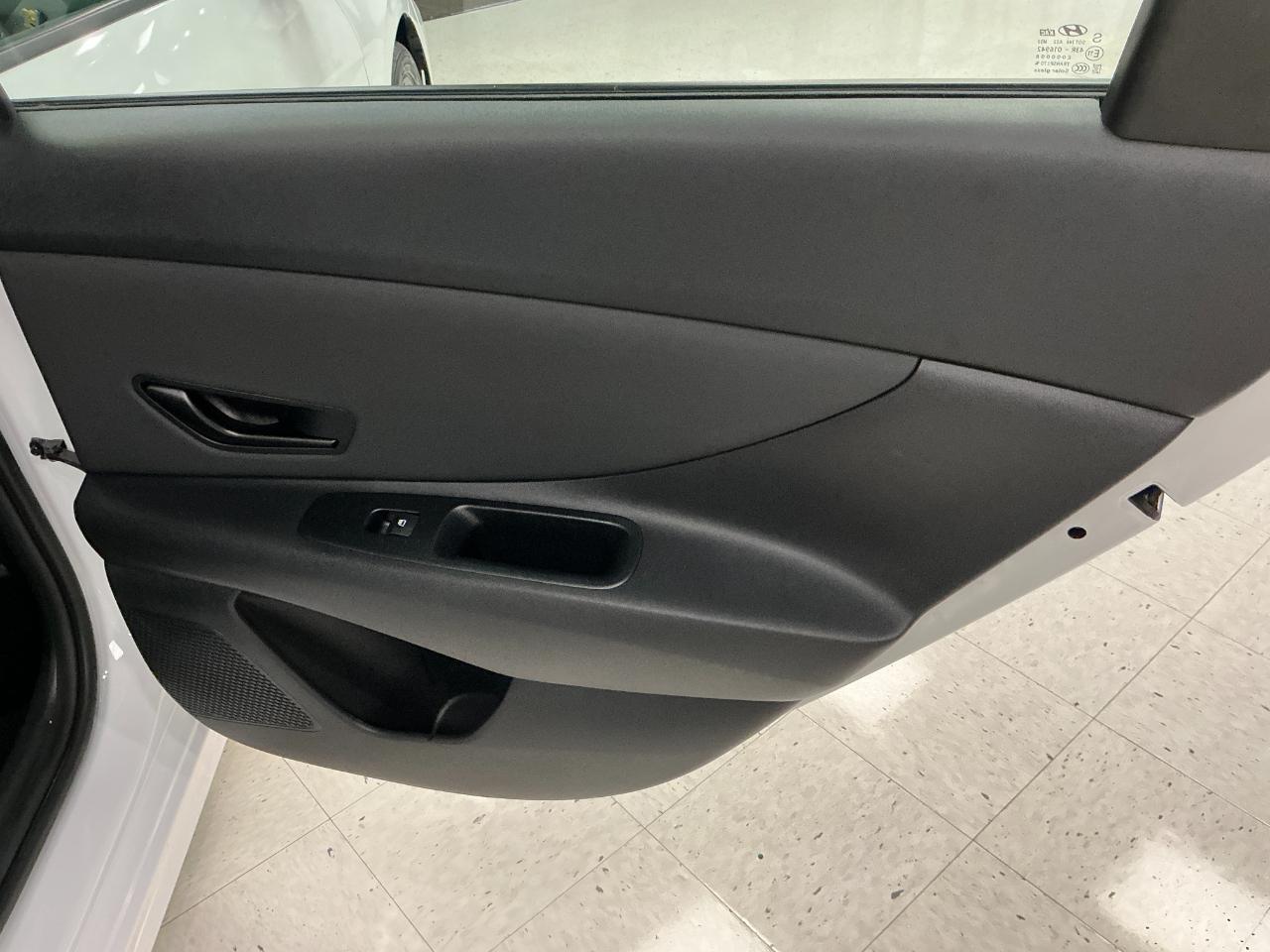 Hyundai Elantra SEL Sport Sedan 2026