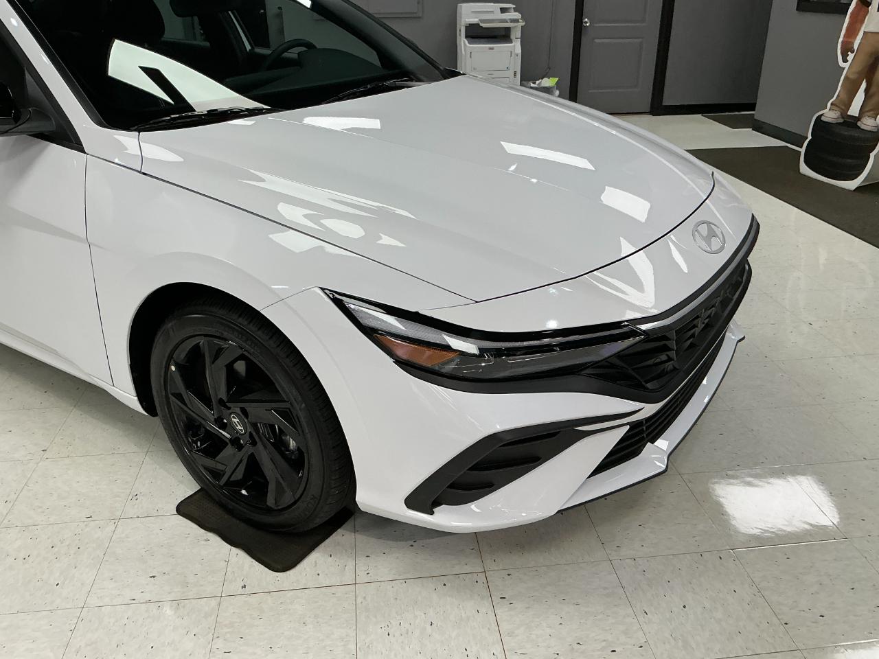 Hyundai Elantra SEL Sport Sedan 2026