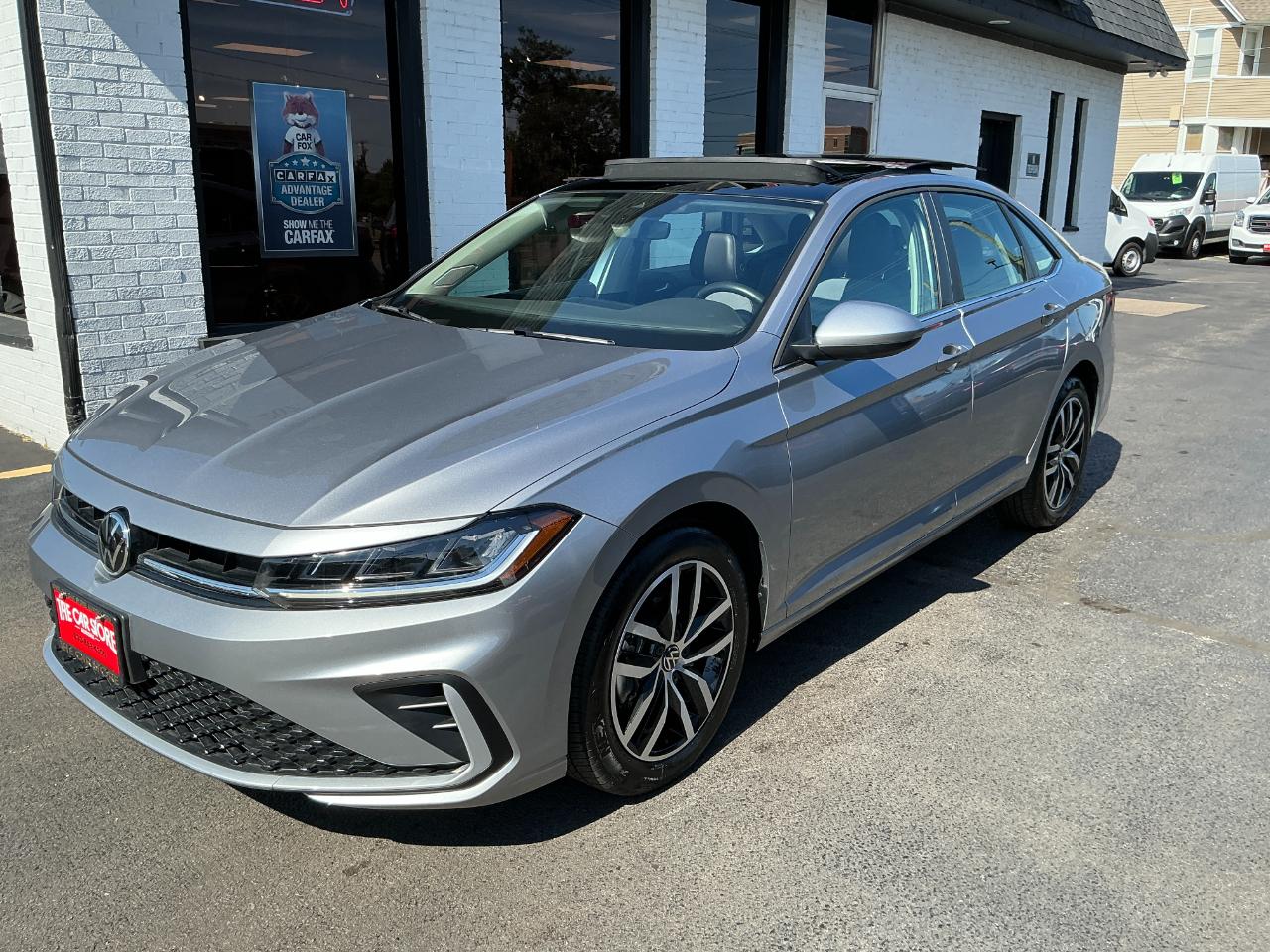 Volkswagen Jetta SE Auto 2026