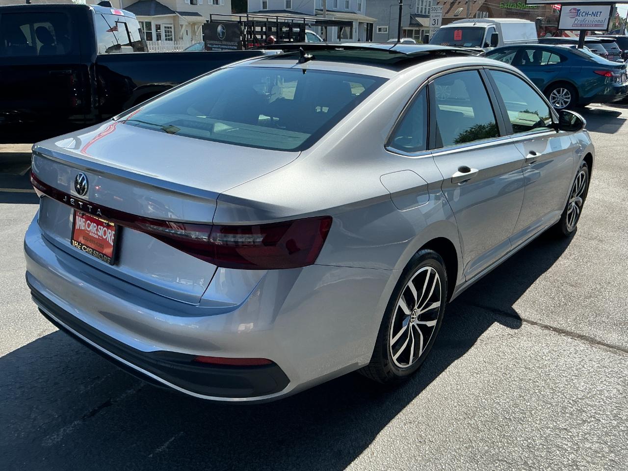 Volkswagen Jetta SE Auto 2026