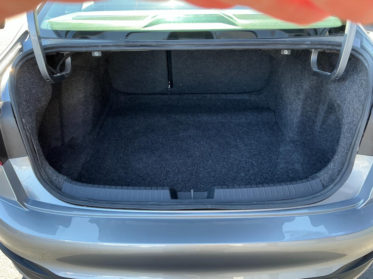 Volkswagen Jetta SE Auto 2026