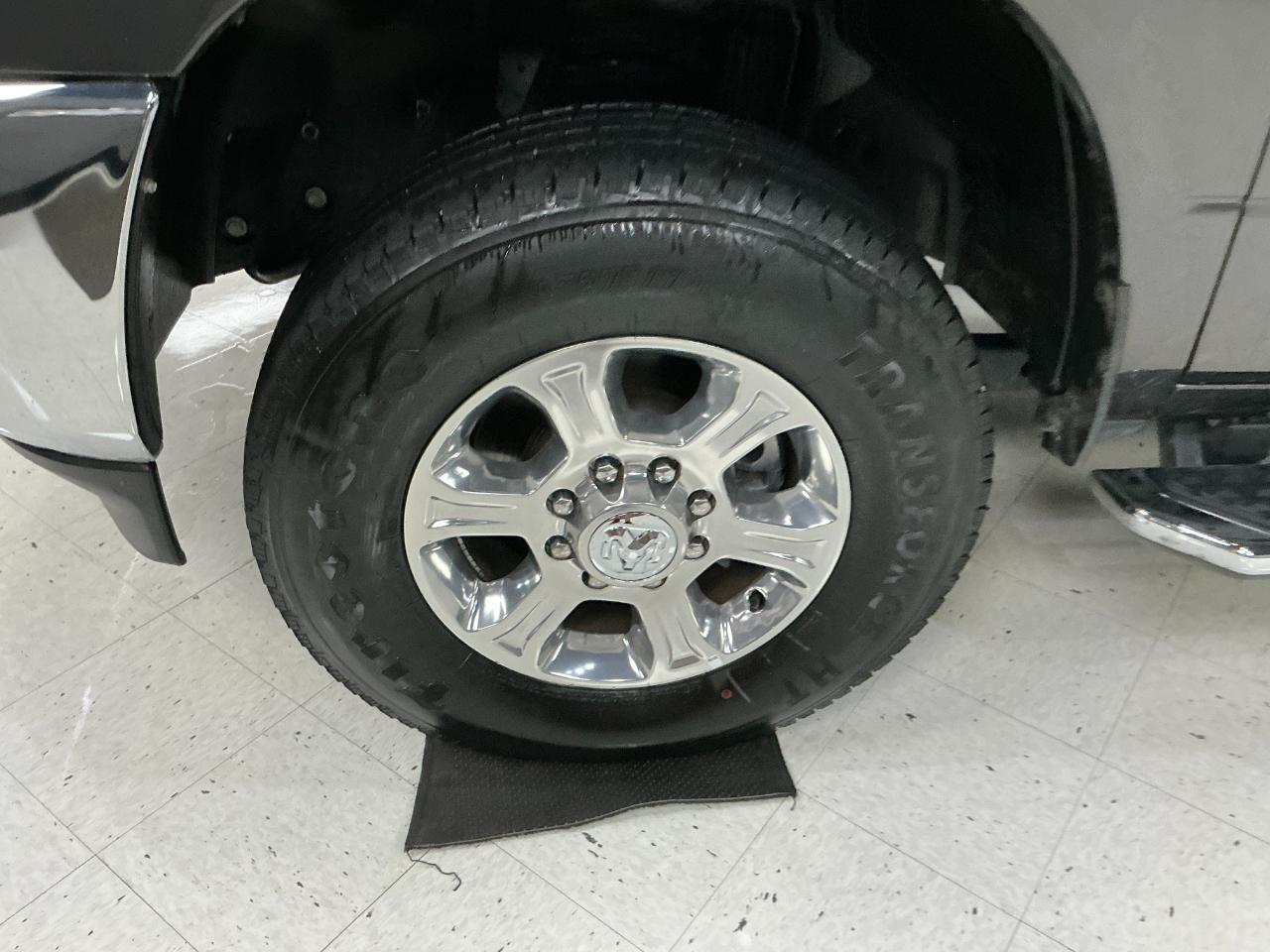RAM 2500 Big Horn 4x4 Crew Cab 6'4" Box 2024