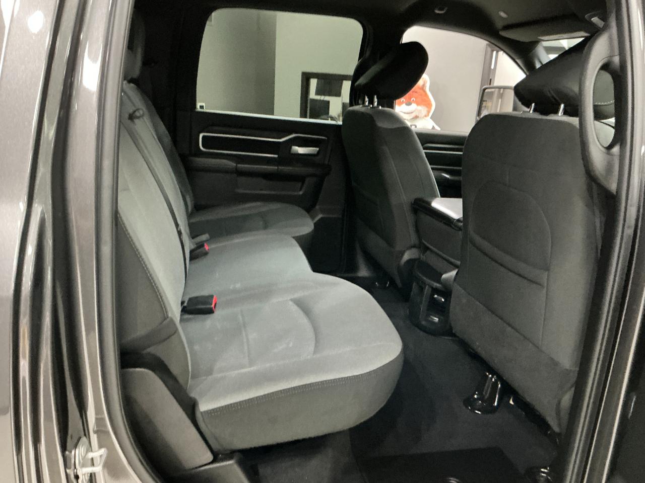 RAM 2500 Big Horn 4x4 Crew Cab 6'4" Box 2024
