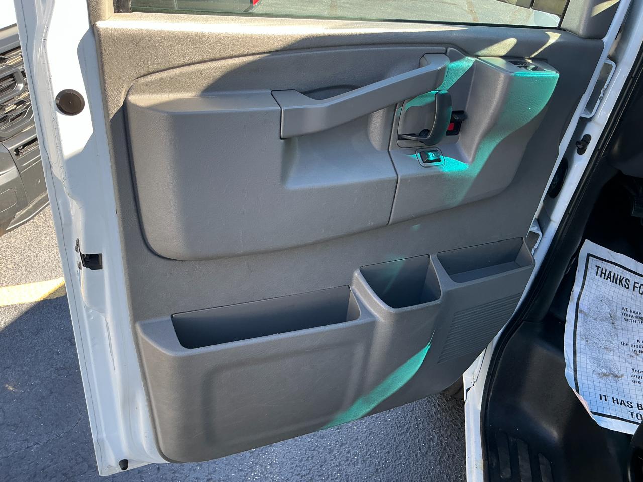 Chevrolet Express Cargo Van RWD 2500 135" 2016