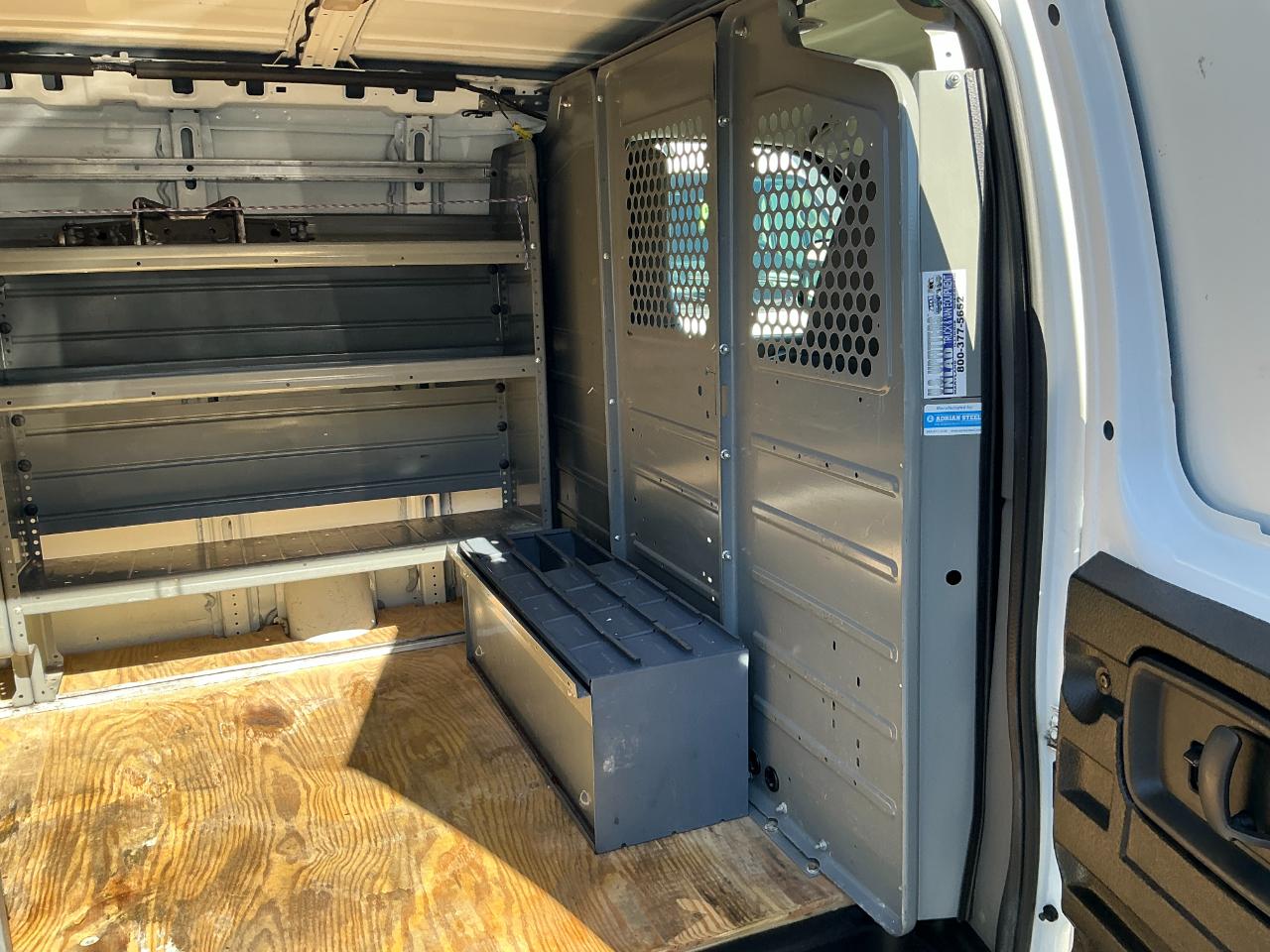 Chevrolet Express Cargo Van RWD 2500 135" 2016