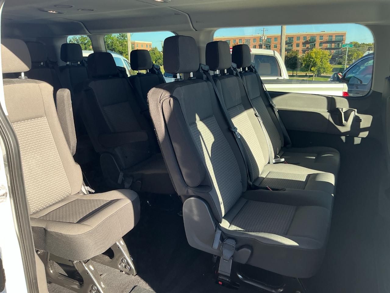 Ford Transit Passenger Wagon T-350 148" Low Roof XLT RWD 2026
