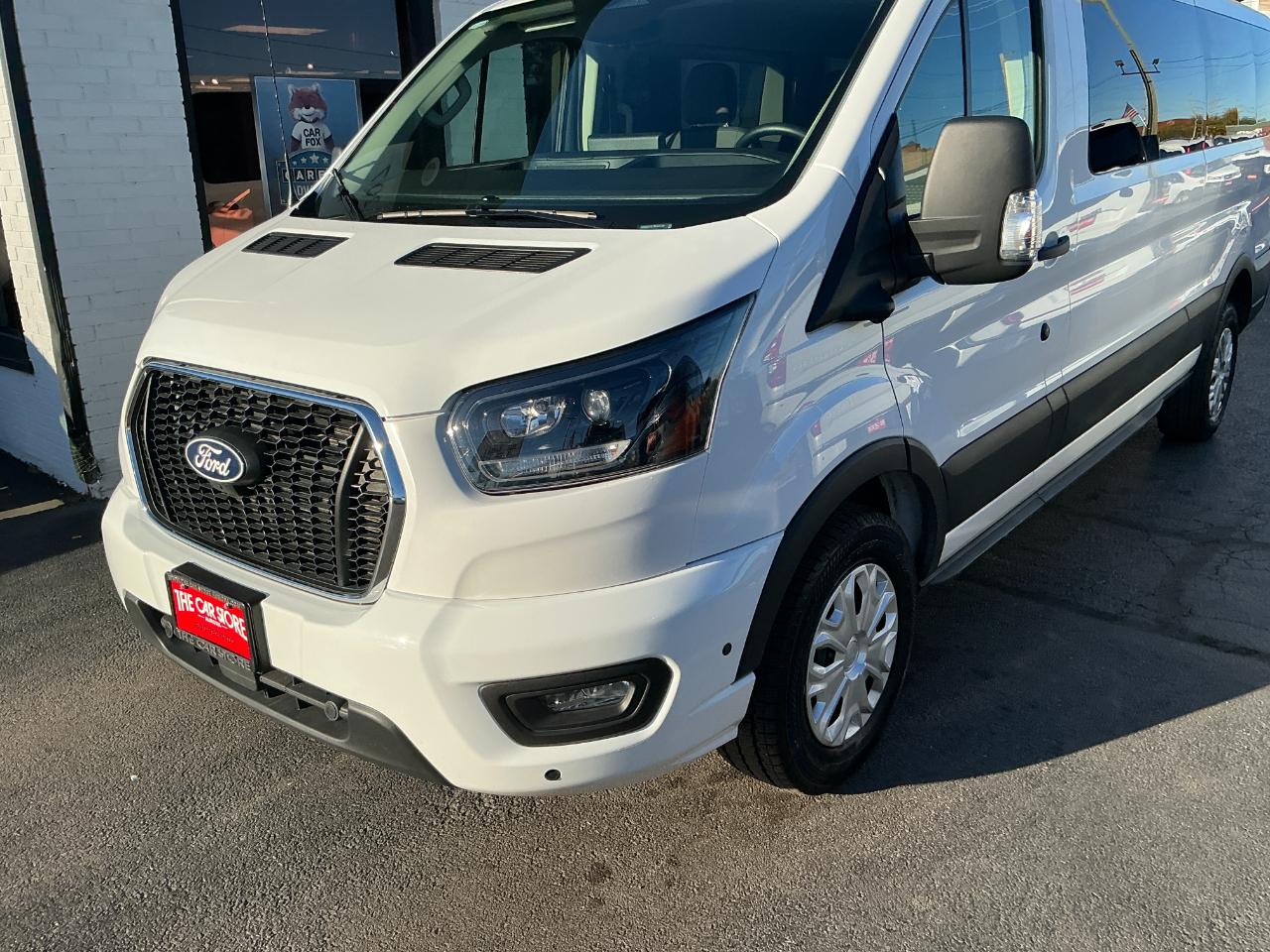Ford Transit Passenger Wagon T-350 148" Low Roof XLT RWD 2026