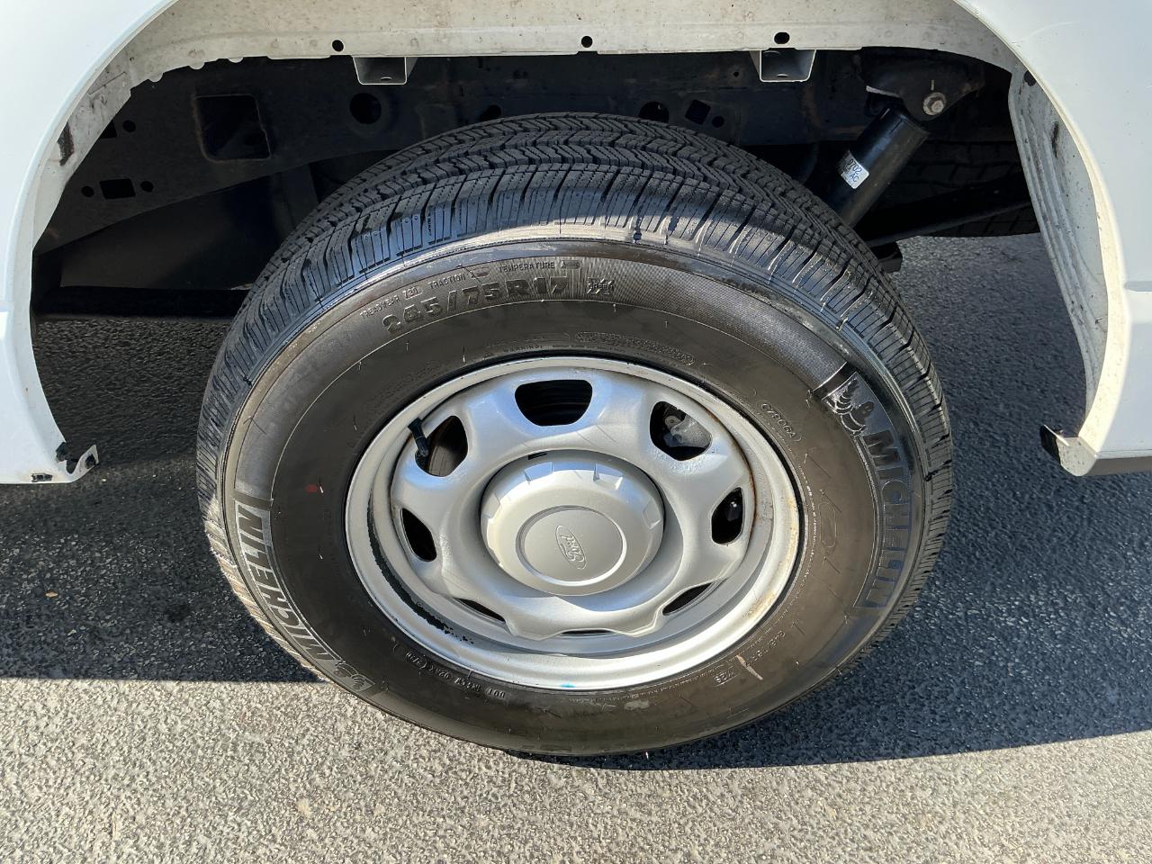Ford F-150 XL 2WD Reg Cab 8' Box 2022