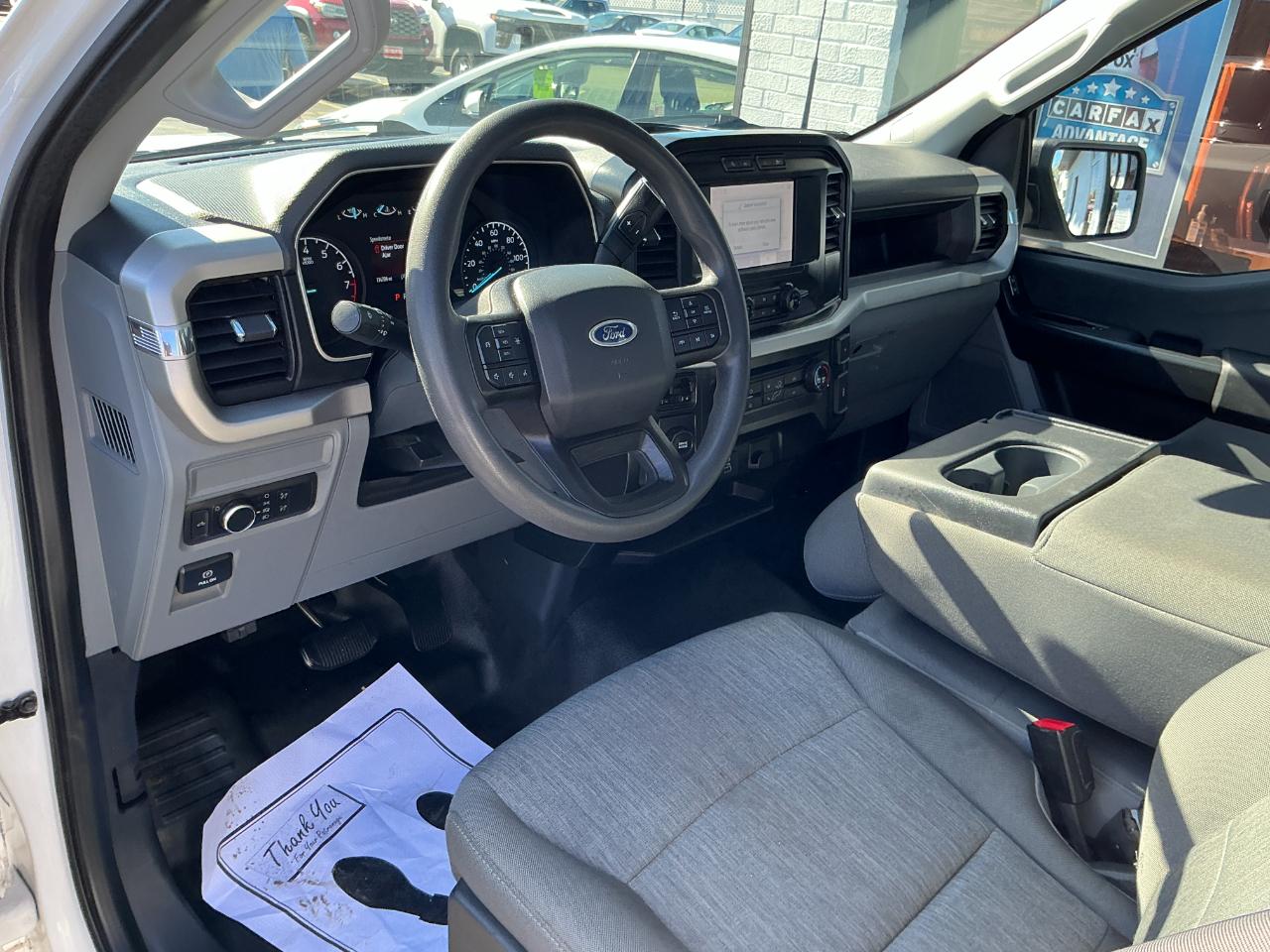 Ford F-150 XL 2WD Reg Cab 8' Box 2022