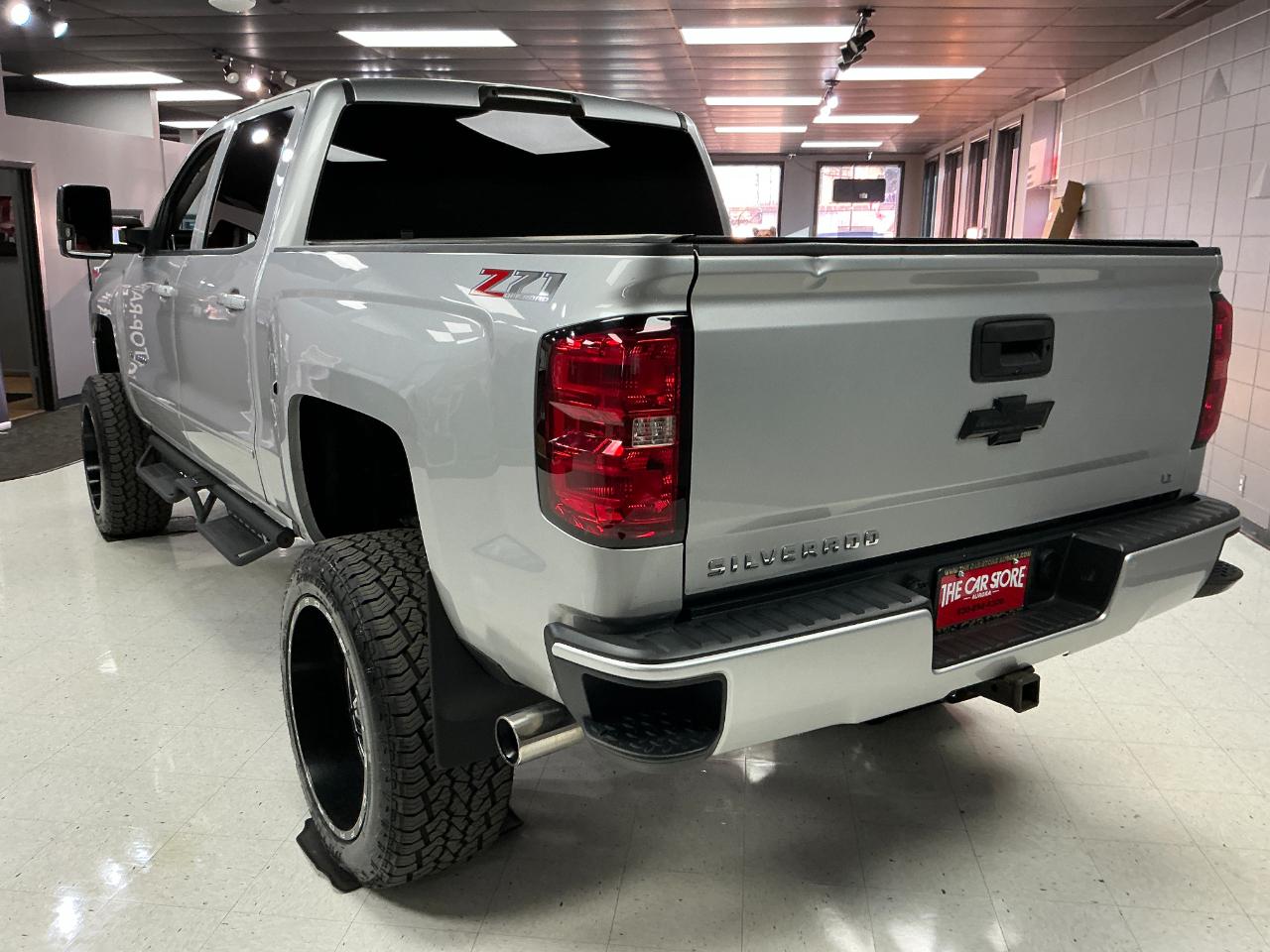 Chevrolet Silverado 1500 4WD Crew Cab 143.5" LT w/2LT 2018