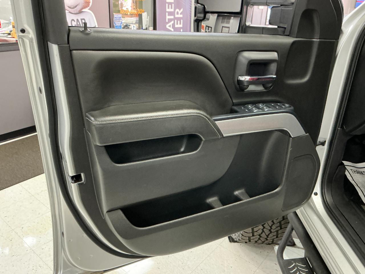 Chevrolet Silverado 1500 4WD Crew Cab 143.5" LT w/2LT 2018