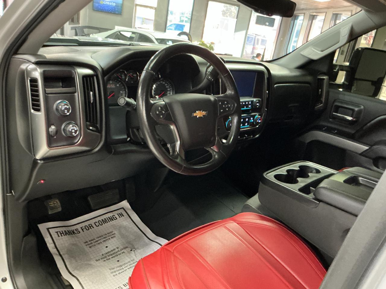 Chevrolet Silverado 1500 4WD Crew Cab 143.5" LT w/2LT 2018