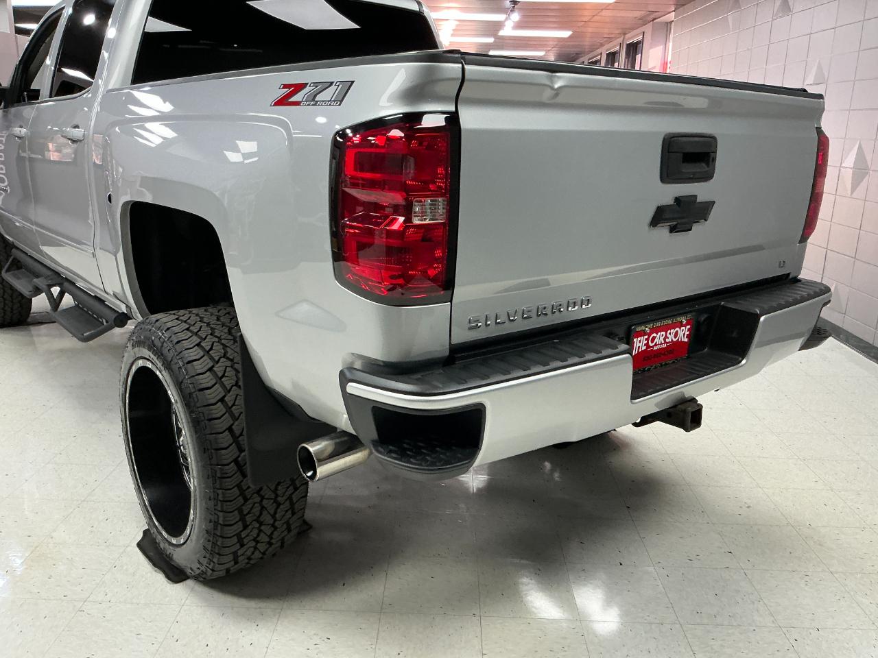 Chevrolet Silverado 1500 4WD Crew Cab 143.5" LT w/2LT 2018