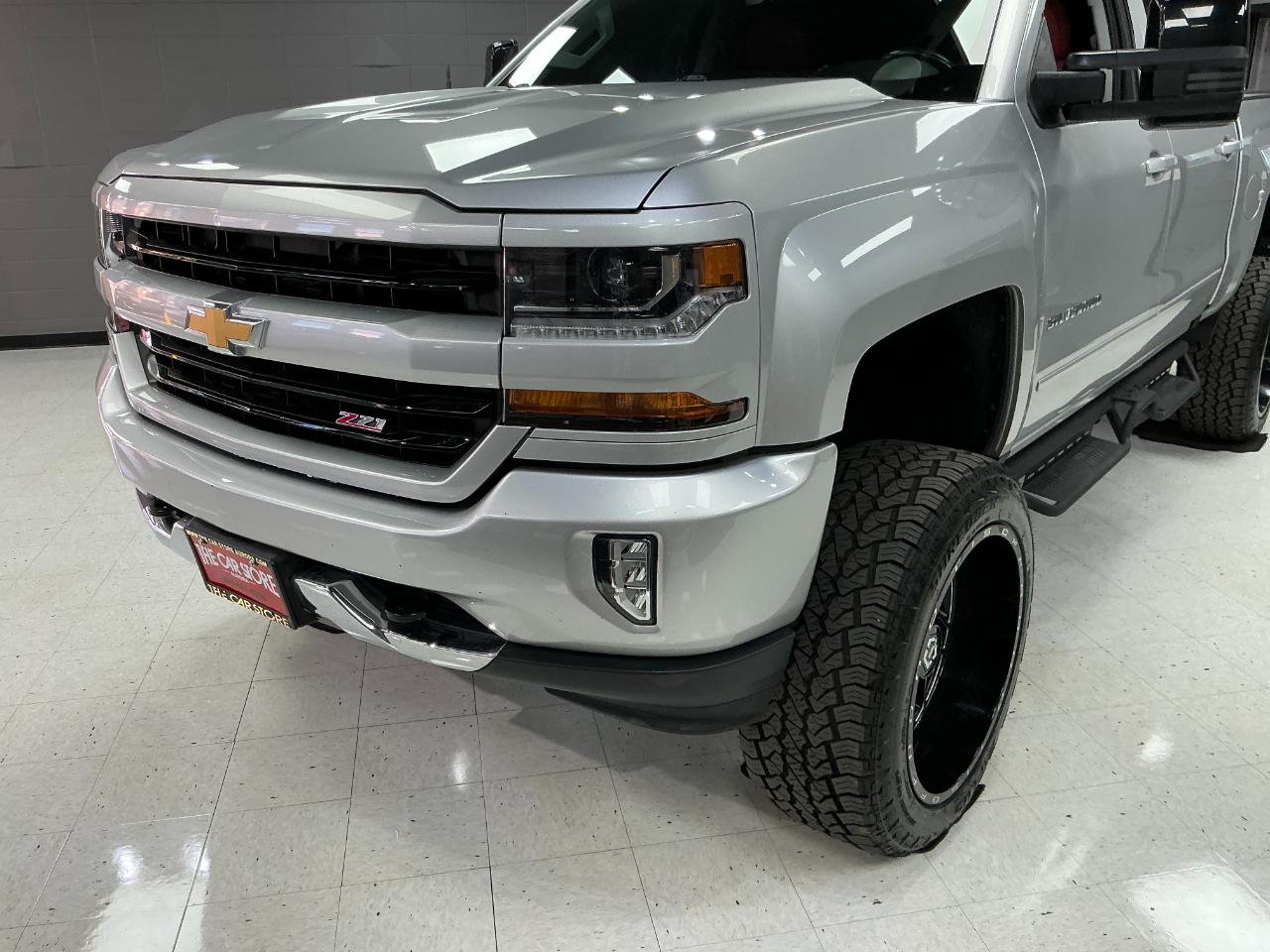 Chevrolet Silverado 1500 4WD Crew Cab 143.5" LT w/2LT 2018