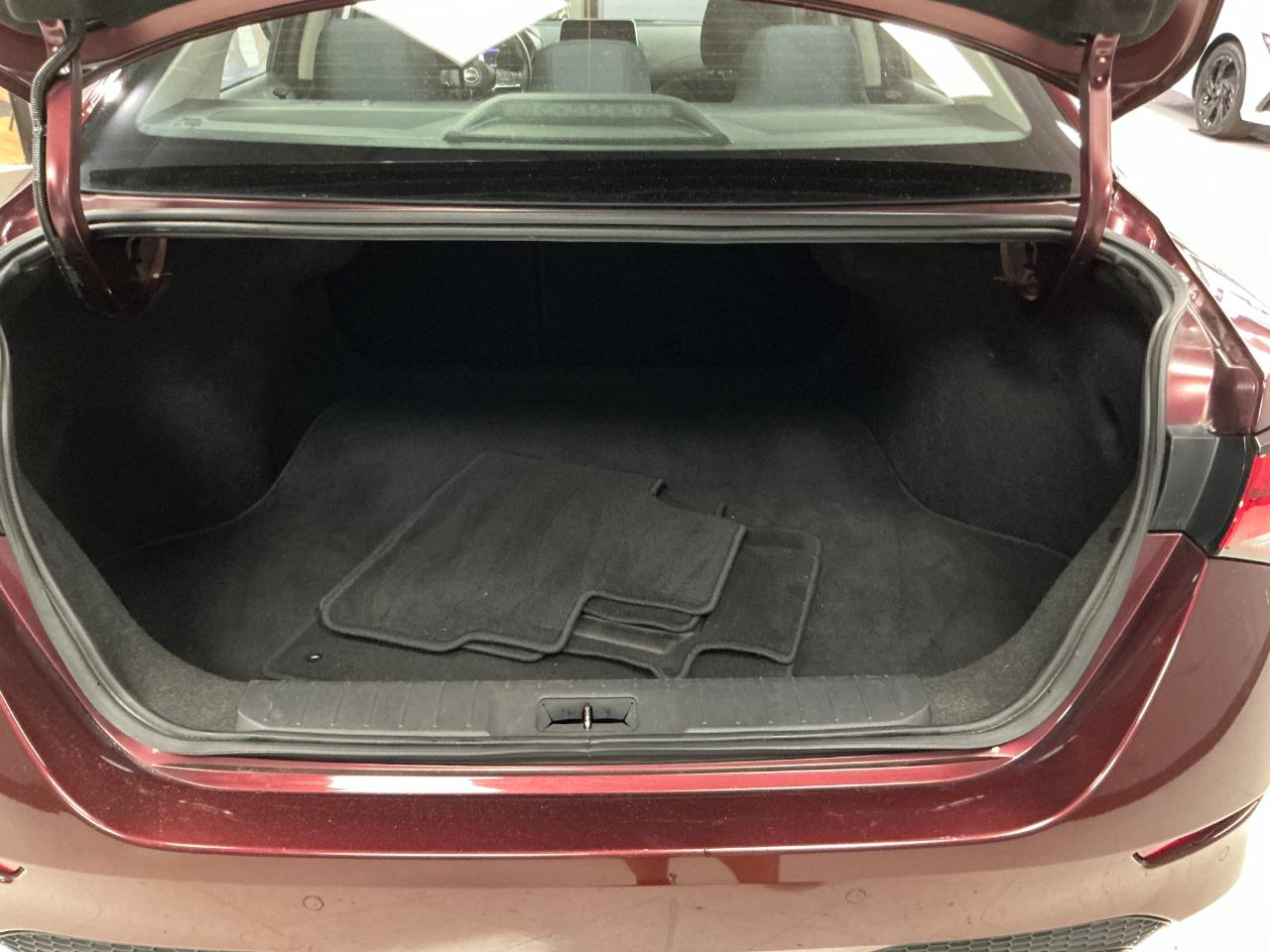 Nissan Sentra SV CVT 2024