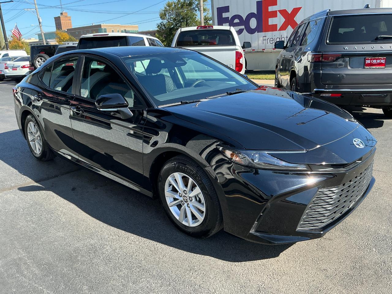Toyota Camry LE (Natl) 2026