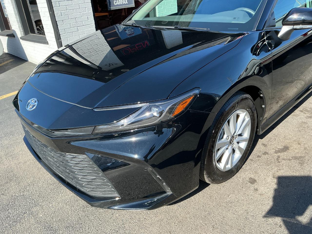 Toyota Camry LE (Natl) 2026