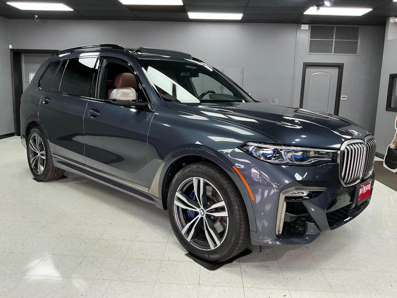 BMW X7 M50i Sports Activity Vehicle 2022