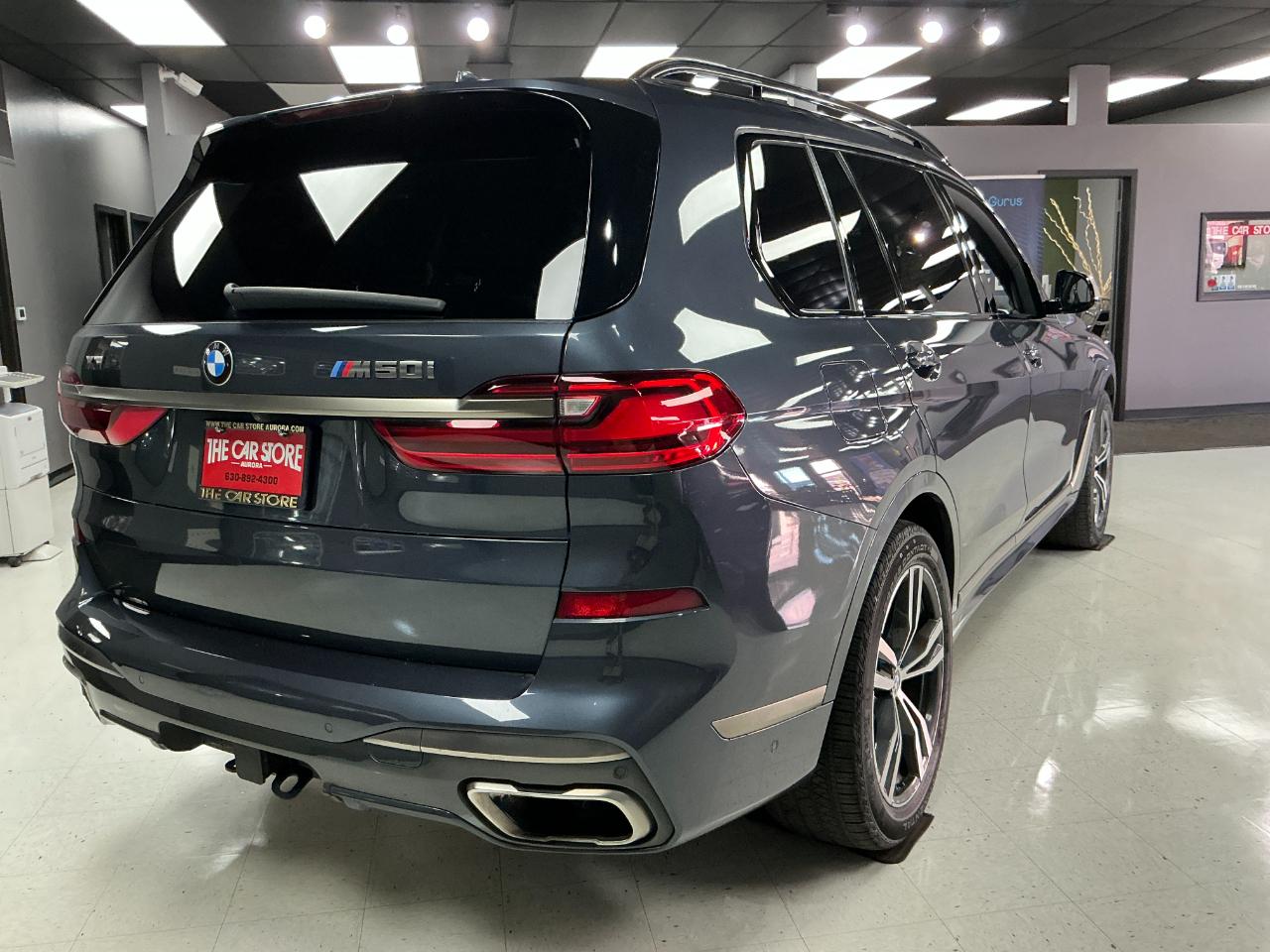 BMW X7 M50i Sports Activity Vehicle 2022