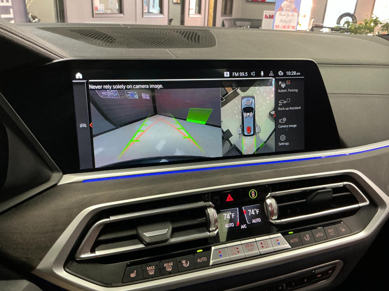 BMW X7 M50i Sports Activity Vehicle 2022
