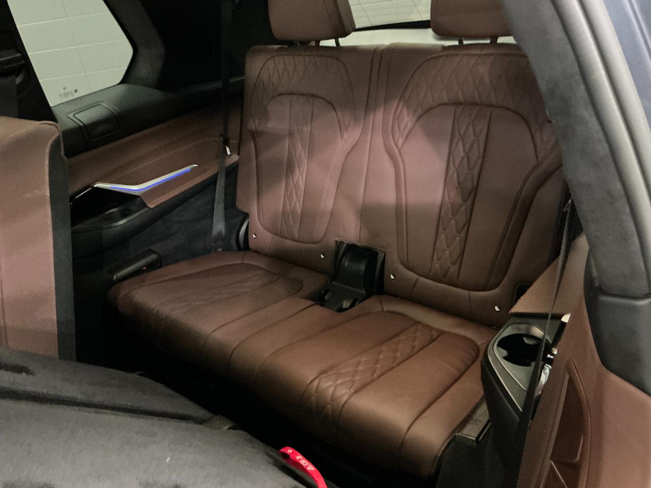 BMW X7 M50i Sports Activity Vehicle 2022