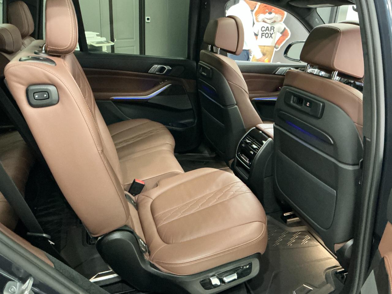 BMW X7 M50i Sports Activity Vehicle 2022