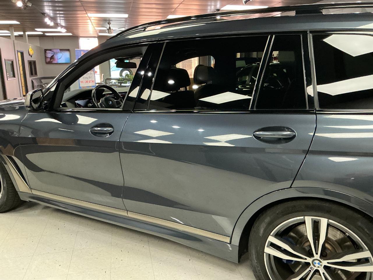 BMW X7 M50i Sports Activity Vehicle 2022
