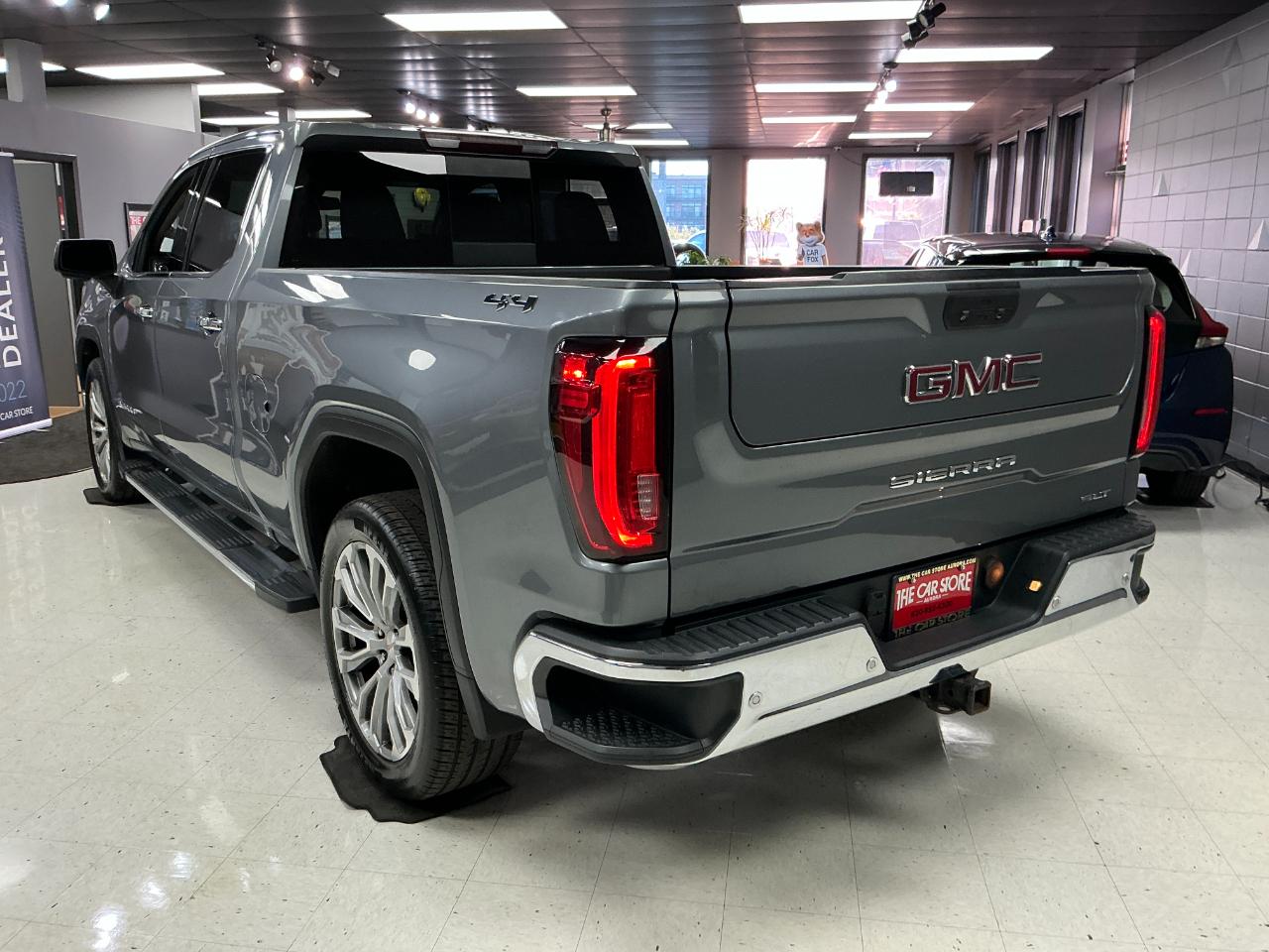 GMC Sierra 1500 4WD Crew Cab 157" SLT 2020