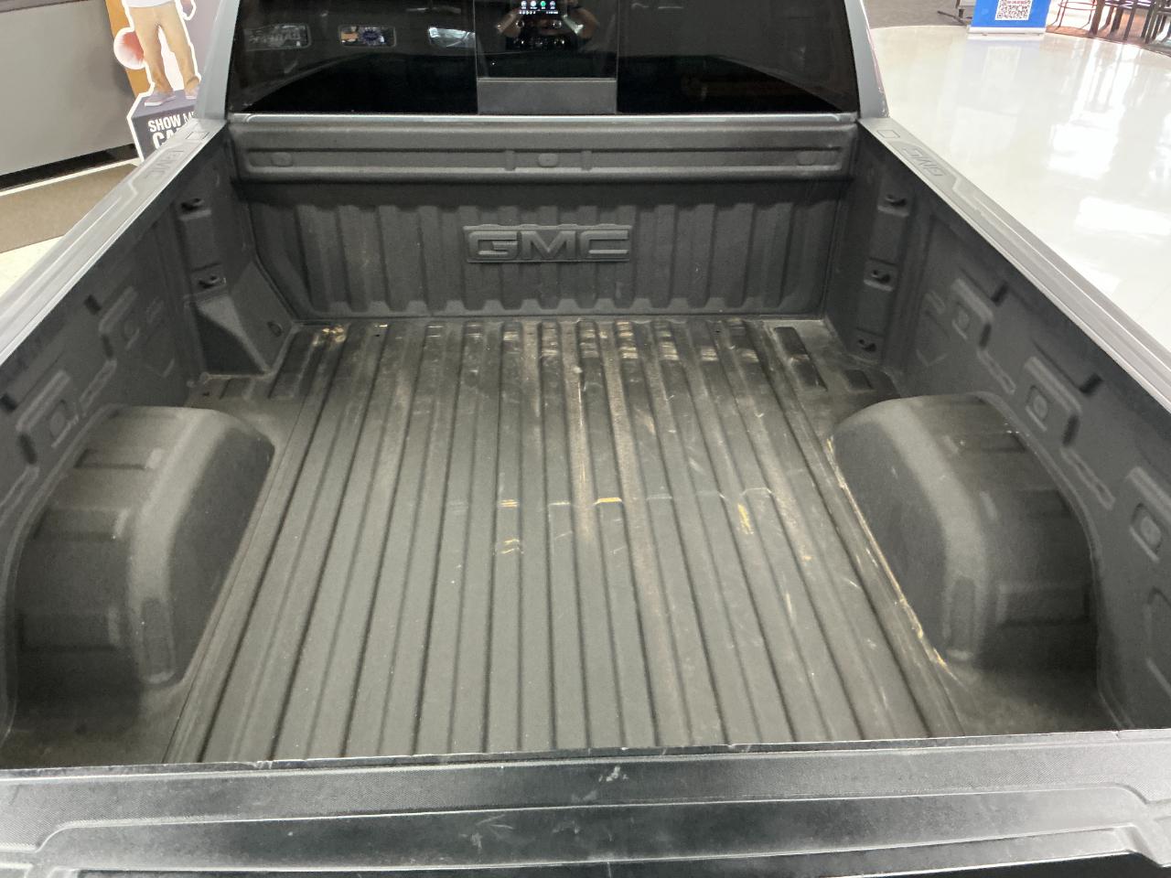 GMC Sierra 1500 4WD Crew Cab 157" SLT 2020