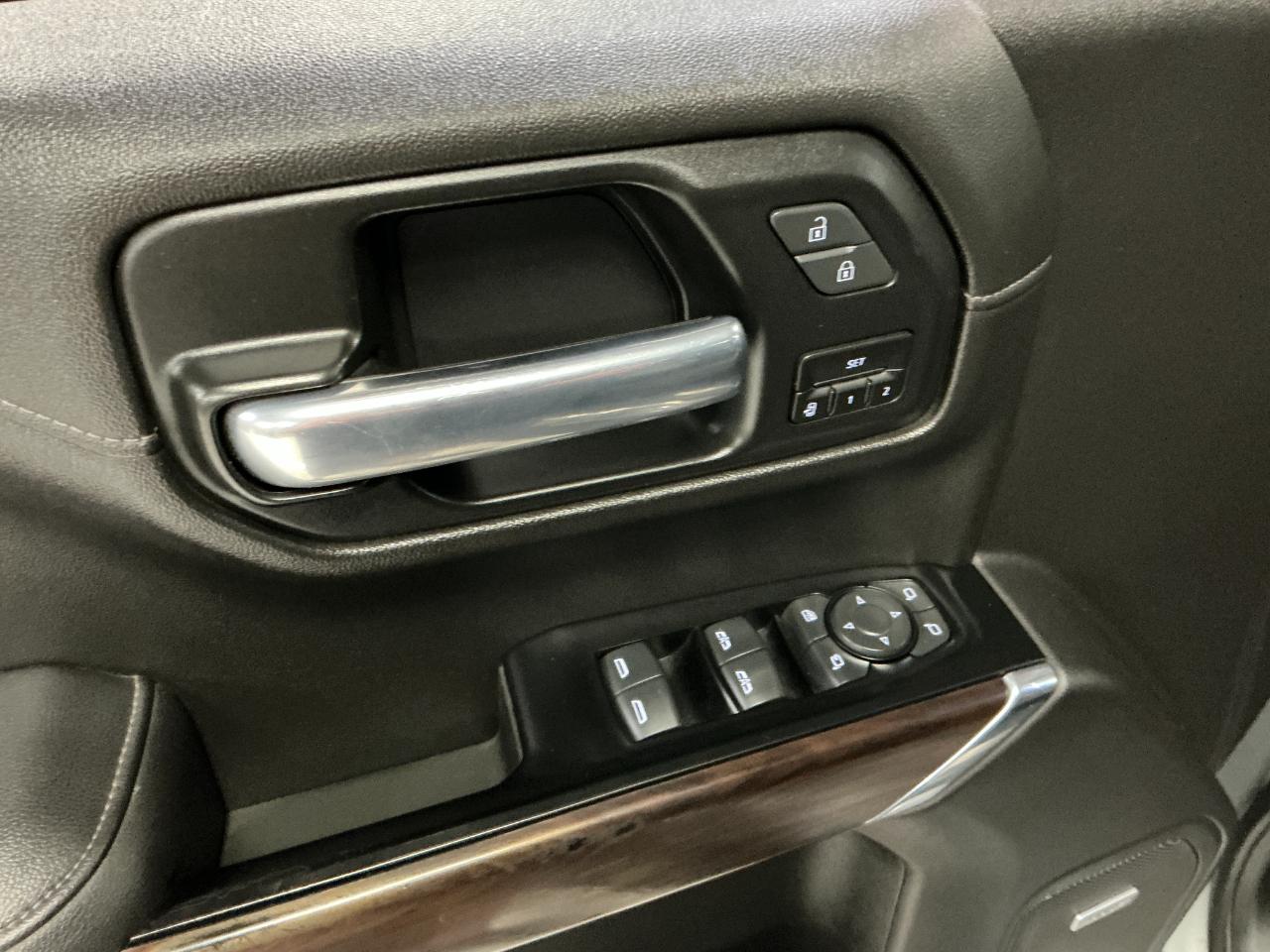 GMC Sierra 1500 4WD Crew Cab 157" SLT 2020