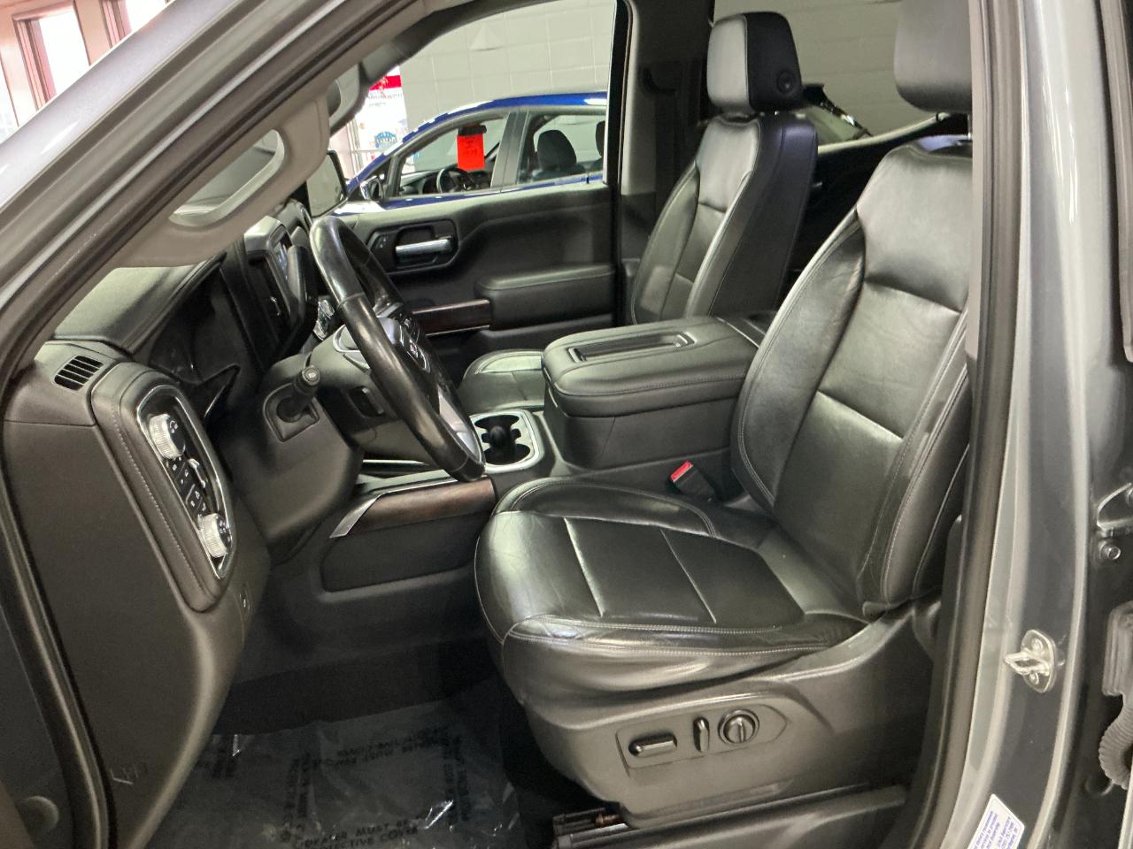 GMC Sierra 1500 4WD Crew Cab 157" SLT 2020