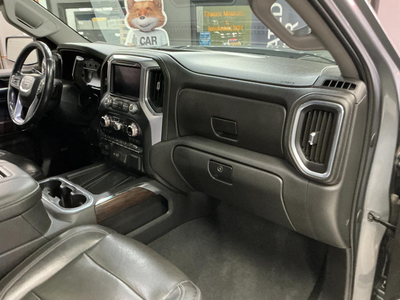 GMC Sierra 1500 4WD Crew Cab 157" SLT 2020
