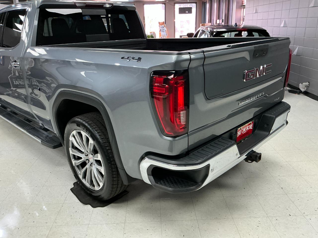 GMC Sierra 1500 4WD Crew Cab 157" SLT 2020