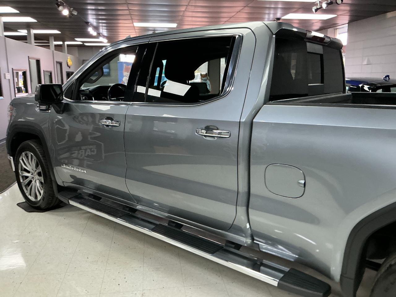 GMC Sierra 1500 4WD Crew Cab 157" SLT 2020