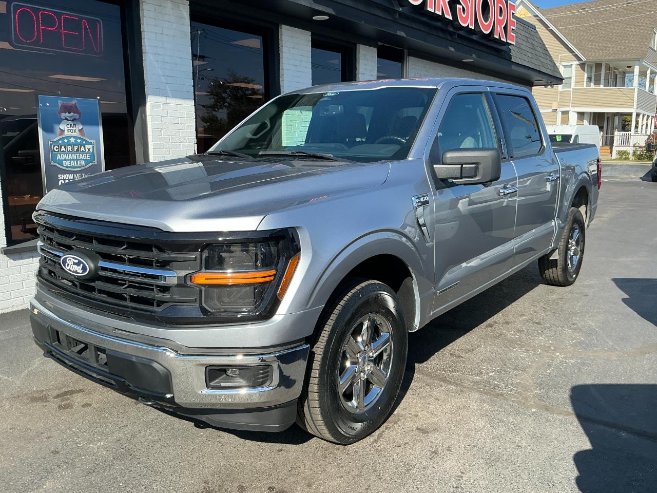 Ford F-150 XLT 4WD SuperCrew 5.5' Box 2024