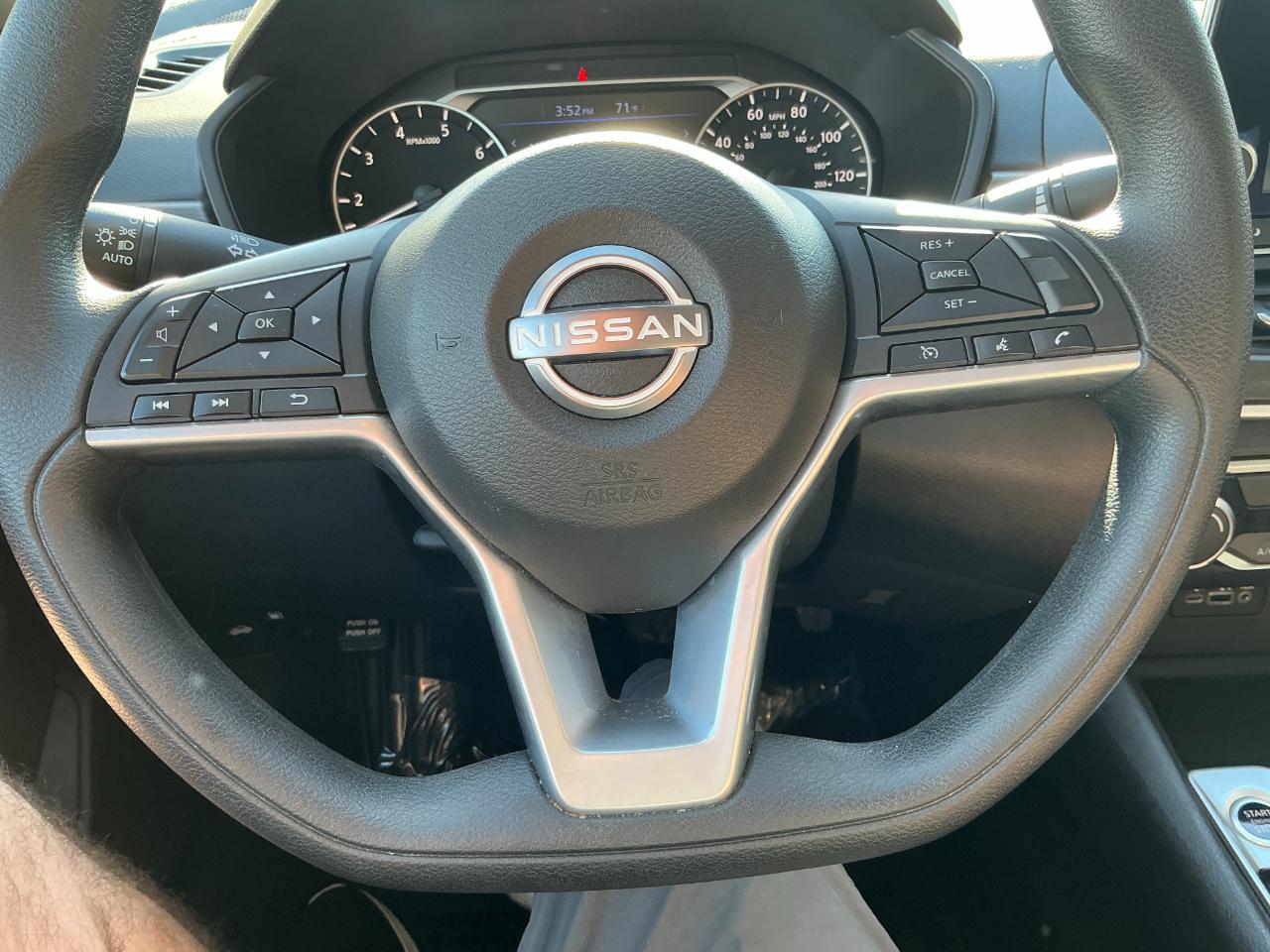 Nissan Altima SV FWD 2025