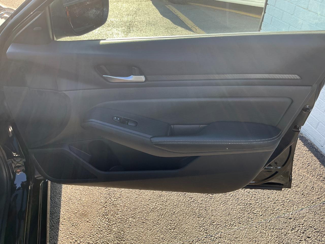 Nissan Altima SV FWD 2025