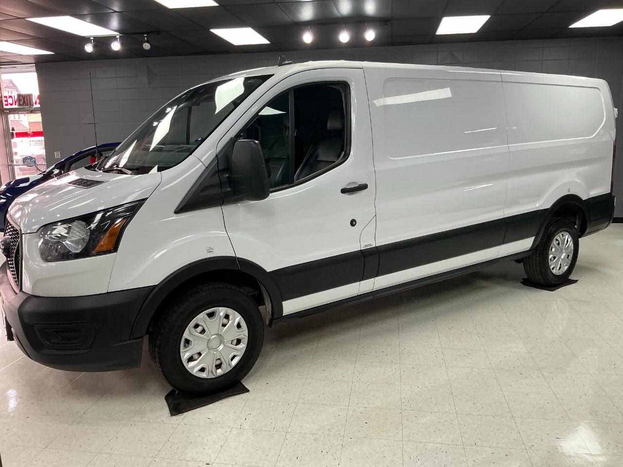 Ford Transit Cargo Van T-250 148" Low Rf 9000 GVWR Sliding RH Dr 2021