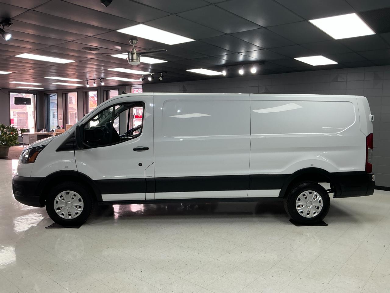 Ford Transit Cargo Van T-250 148" Low Rf 9000 GVWR Sliding RH Dr 2021