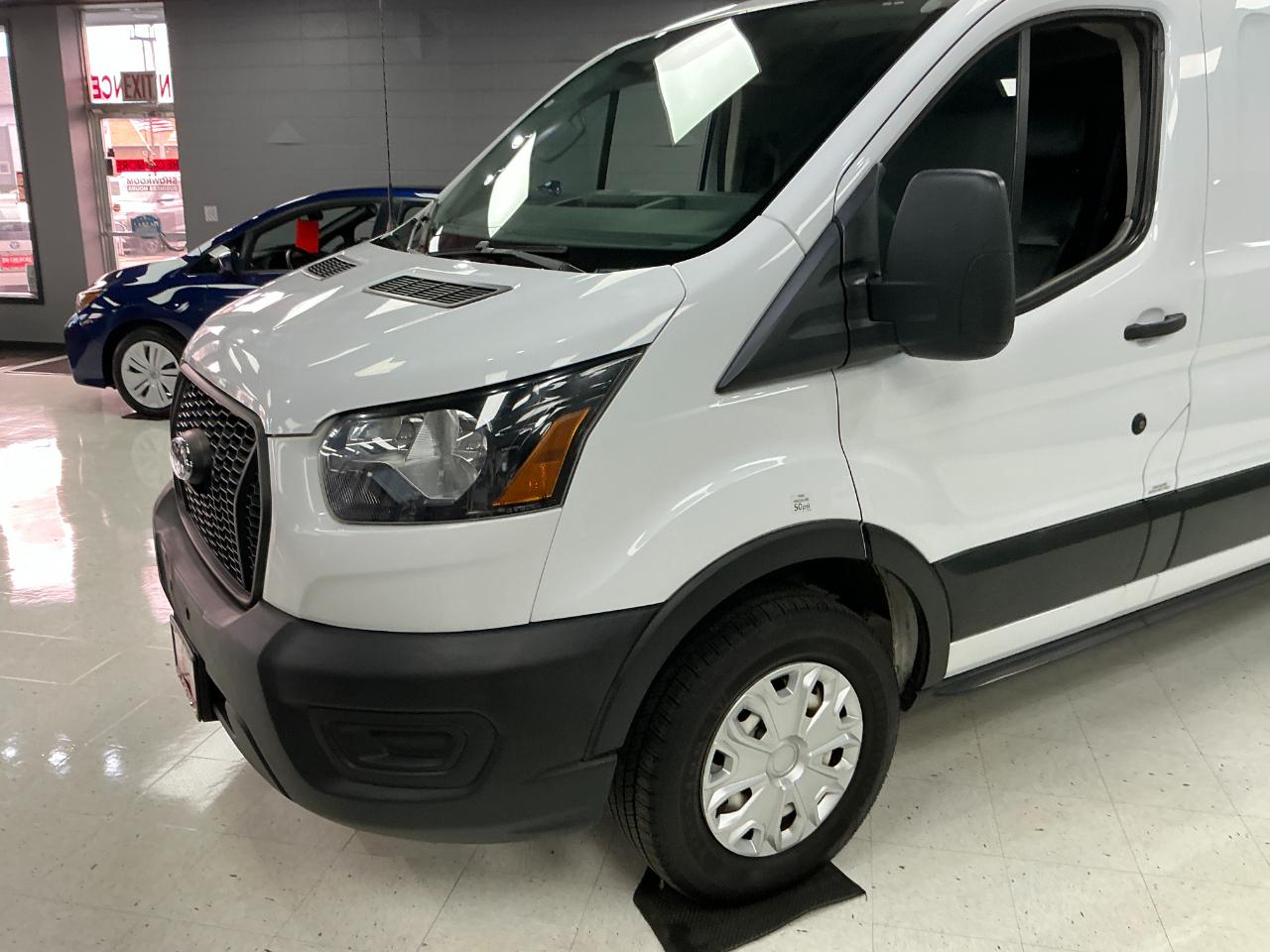 Ford Transit Cargo Van T-250 148" Low Rf 9000 GVWR Sliding RH Dr 2021